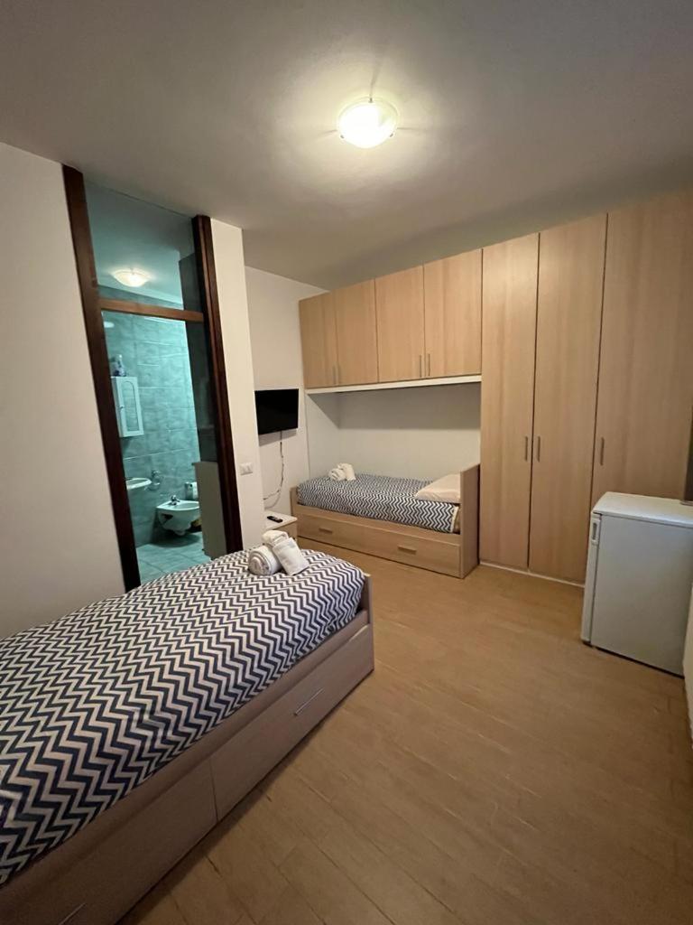Villa Ambra B&B Siviglia Vermezzo Buitenkant foto