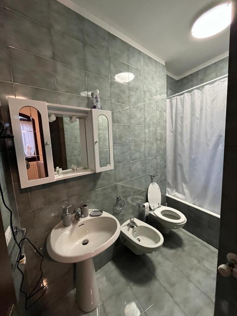 Villa Ambra B&B Siviglia Vermezzo Buitenkant foto